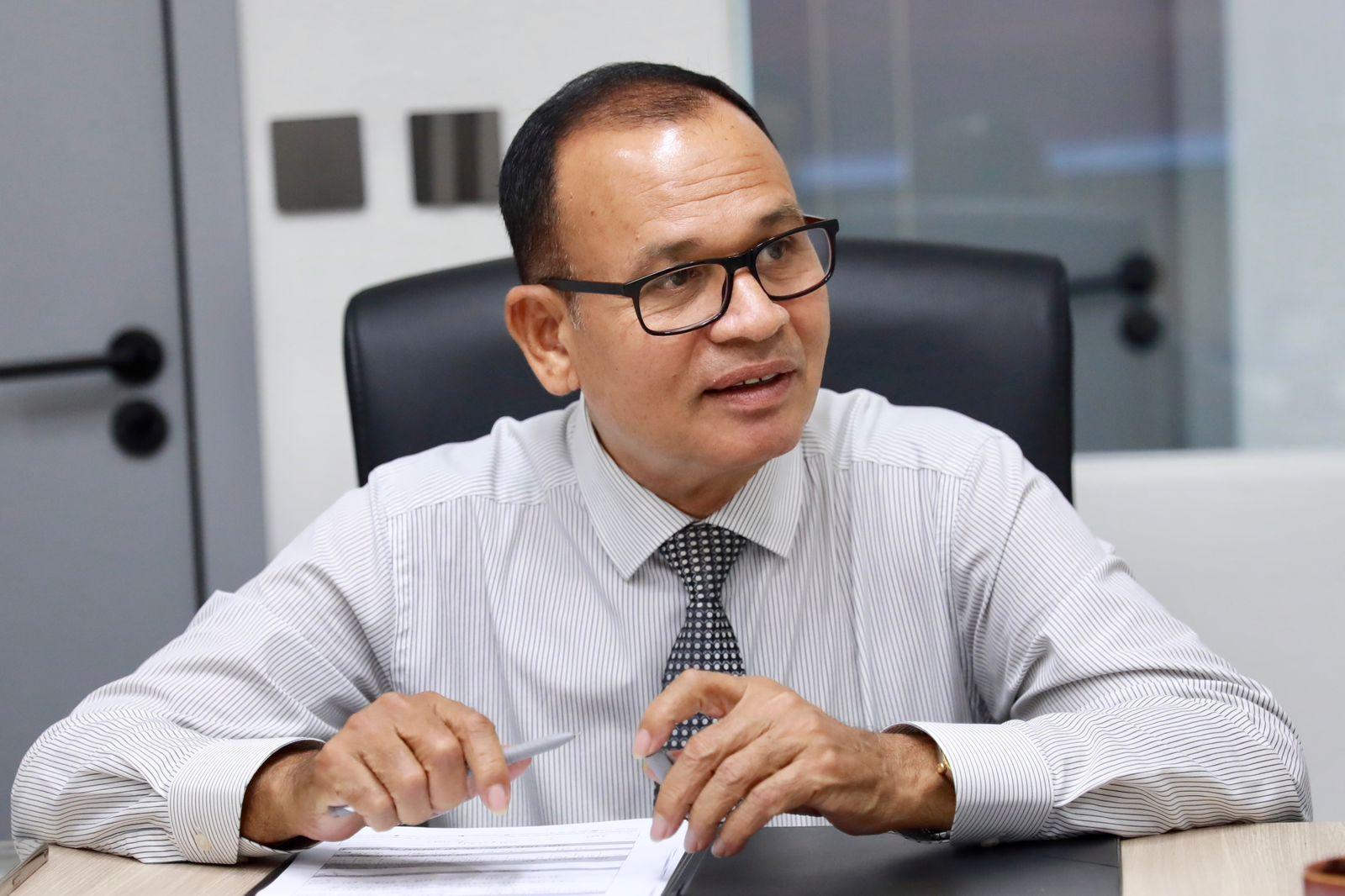 ކައުންސިލުތަކަށް އިދާރީ މުވައްޒަފުން ނުލިބޭ މައްސަލަ ހައްލުކުރުމުގެ މަސައްކަތް މިދަނީ ކުރަމުން: މިނިސްޓަރ އާދަމް ޝަރީފް