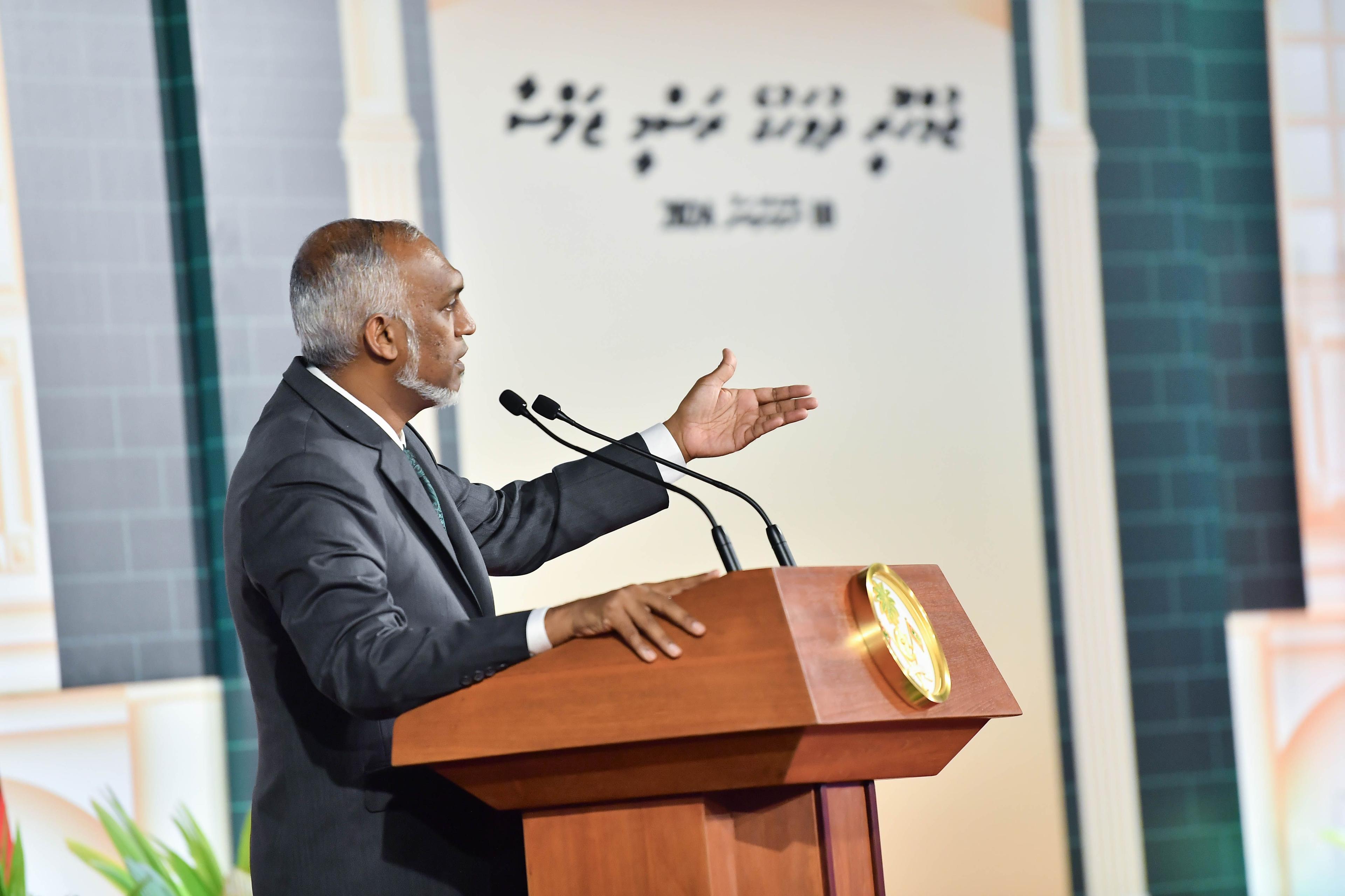 ސިފައިންނަކީ ހިމާޔަތާއި ރައްކާތެރިކަމަށް ރުކުރުވާލެވިފައިވާ ގައުމުގެ ލަޝްކަރު: ރައީސް