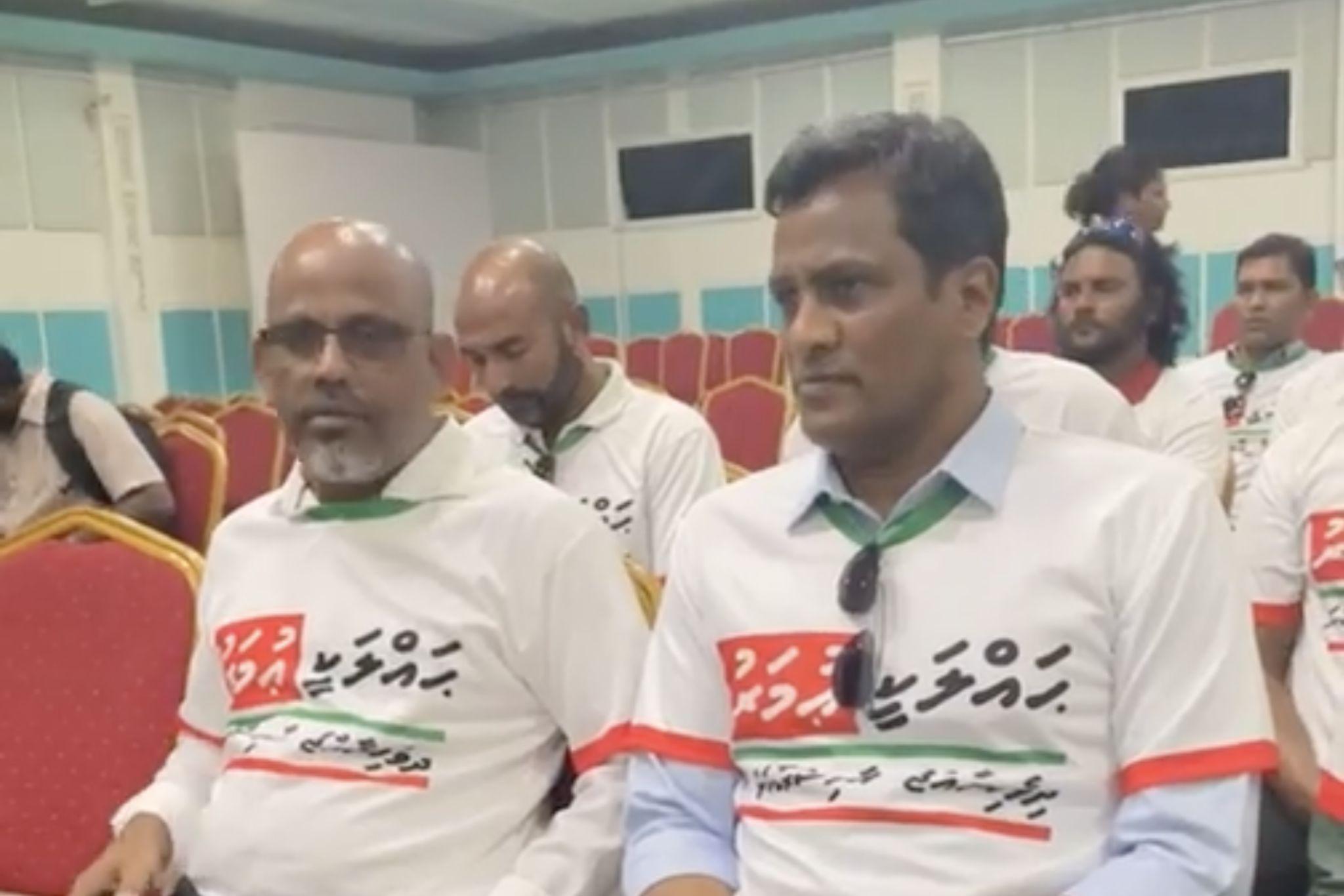 ޢުމަރު ނަޞީރުވެސް ފޯމު ހުށަހަޅައިފިއެވެ.