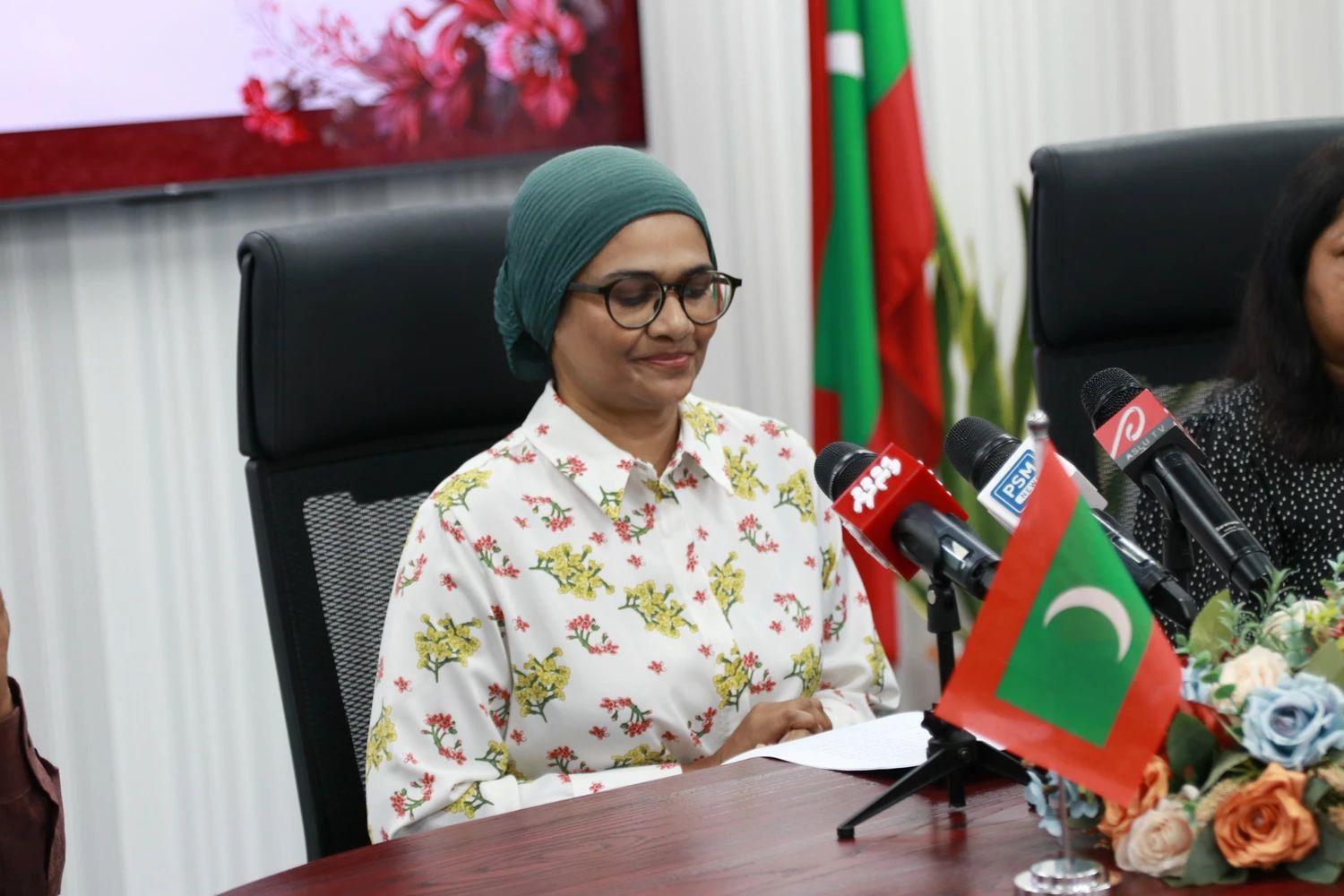 މަތީ ތައުލީމާއި މަސައްކަތްތެރިކަމާއި ހުނަރުތައް ތަރައްޤީކުރުމާއިބެހޭ ވަޒީރު ޑރ. މަރިޔަމް މާރިޔާ