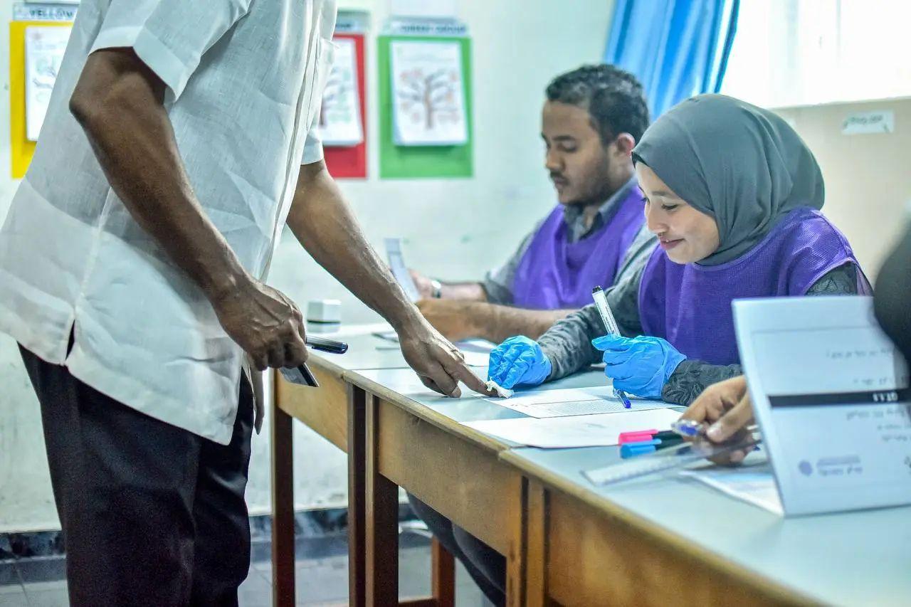 3 އިންތިހާބަށް ވޯޓުކަރުދާސް ތައްޔާރުކުރުން ކުރިއަށް ގެންދަނީ