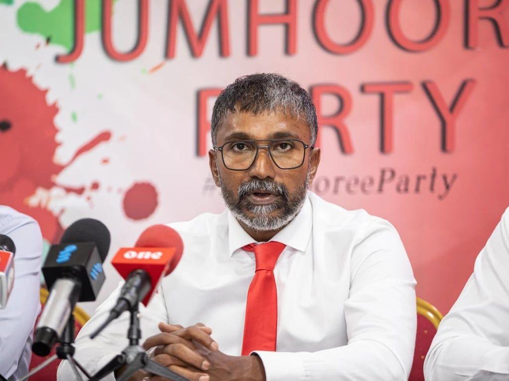 ޤާޞިމްގެ ސްޕެޝަލް އެންވޯއީގެ މަޤާމު ފުރުއްްވި އިލްހާމް
