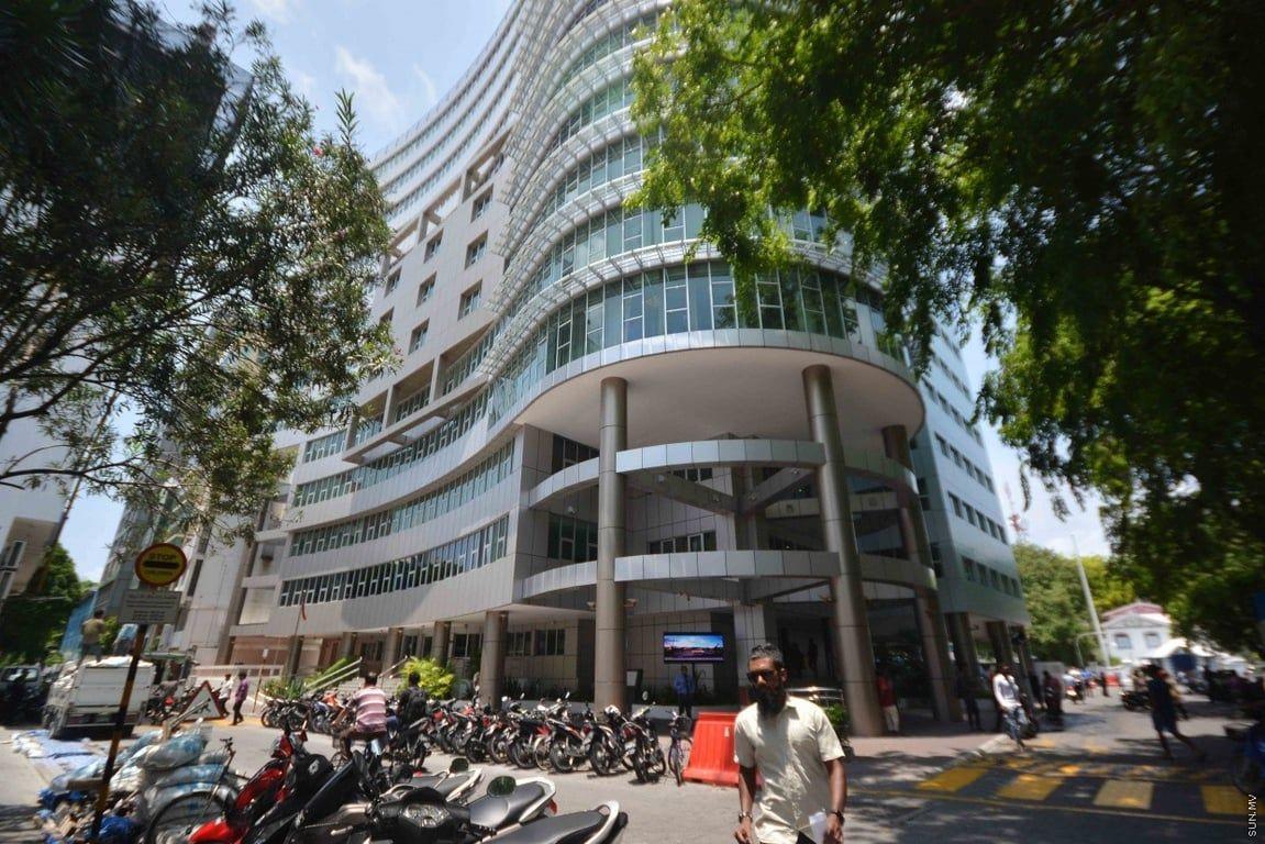 ސަރުކާރު މުވައްޒަފުން ހެދުން އެޅުމުގެ ގަވާއިދު އިސްލާހުކޮށްފި