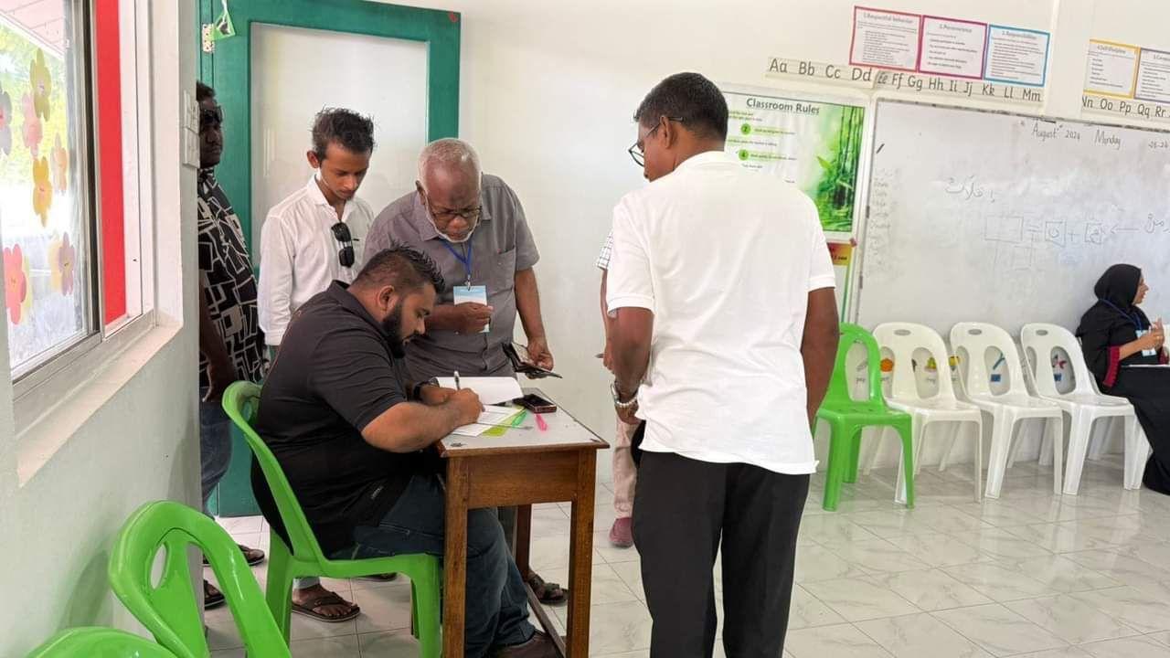 ރީ ރަޖިސްޓްރޭޝަނަށް މާދަމާ ހުޅުވާލަނީ