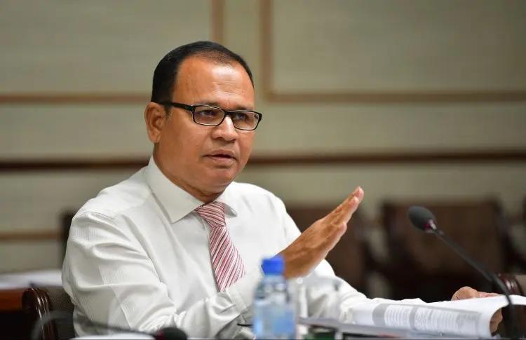 އިންތިހާބުތަކުން ތަޅުއެޅުވިފައި އޮތް އޮތުން ނިންމަން ދެ އިންތިހާބު އެއްކޮށްލަން ޖެހޭ: މިނިސްޓަރ އާދަމް ޝަރީފު