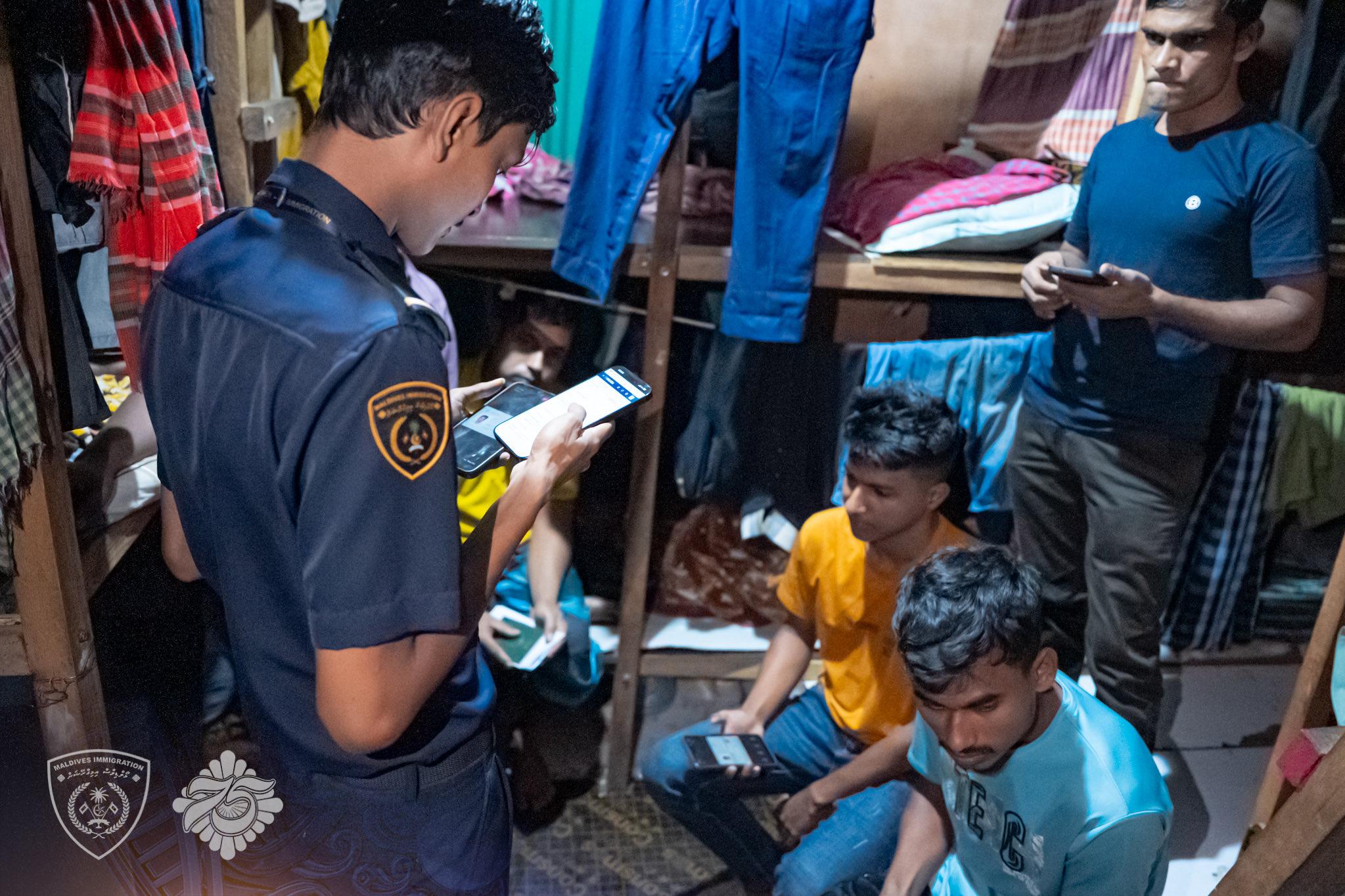 އަނެއްކާ ވެސް ފަސް ތަނެއް ފާސްކޮށް 8 ބިދޭސީއަކު އަތުލައިގެންފި