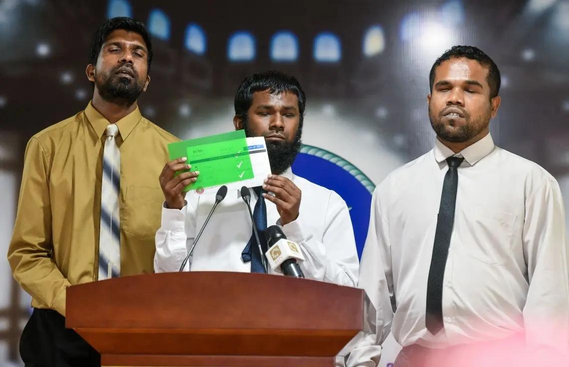 ފެނުމުގެ ނުކުޅެދުންތެރިކަން ހުންނަމީހުން ޓެމްޕްލެޓް ބޭނުންކޮށްގެން ވޯޓުލާން ރަޖިސްޓްރީވާން ހުޅުވާލައިފި