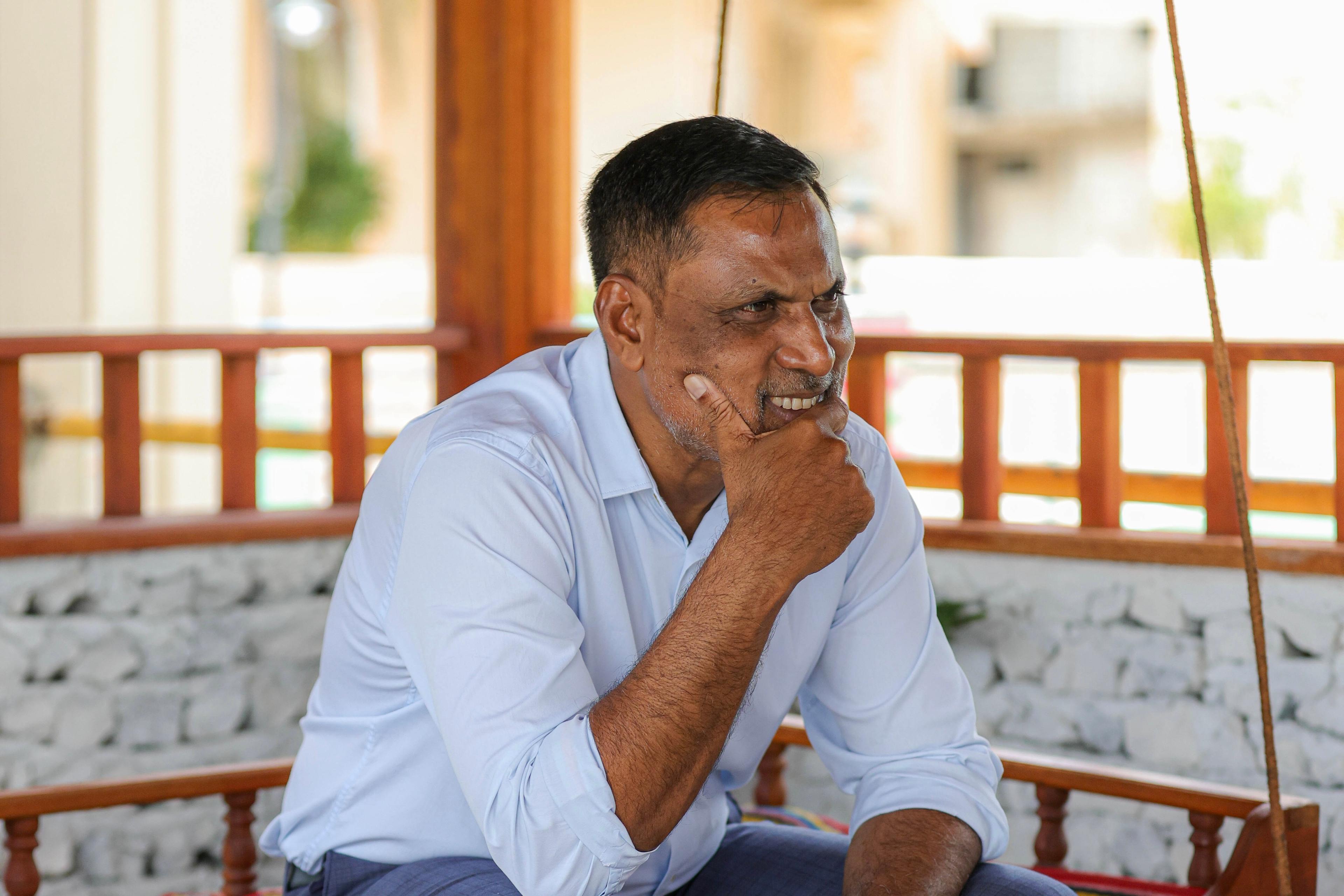 ޑރ ޝަމްހީދުގެ ފުރަތަމަ ކެމްޕޭން ދަތުރު ހުވަދު އަތޮޅުން ފައްޓަވައިފި