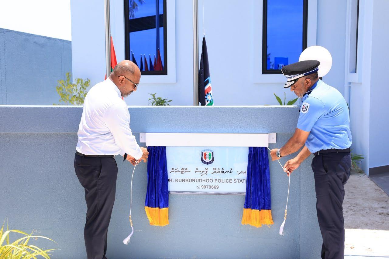 ކުނބުރުދޫގައި އަލަށް އިމާރާތްކުރި ފުލުހުންގެ މަރުކަޒު ހުޅުވައި، ހިދުމަތް ދޭން ފަށައިފި