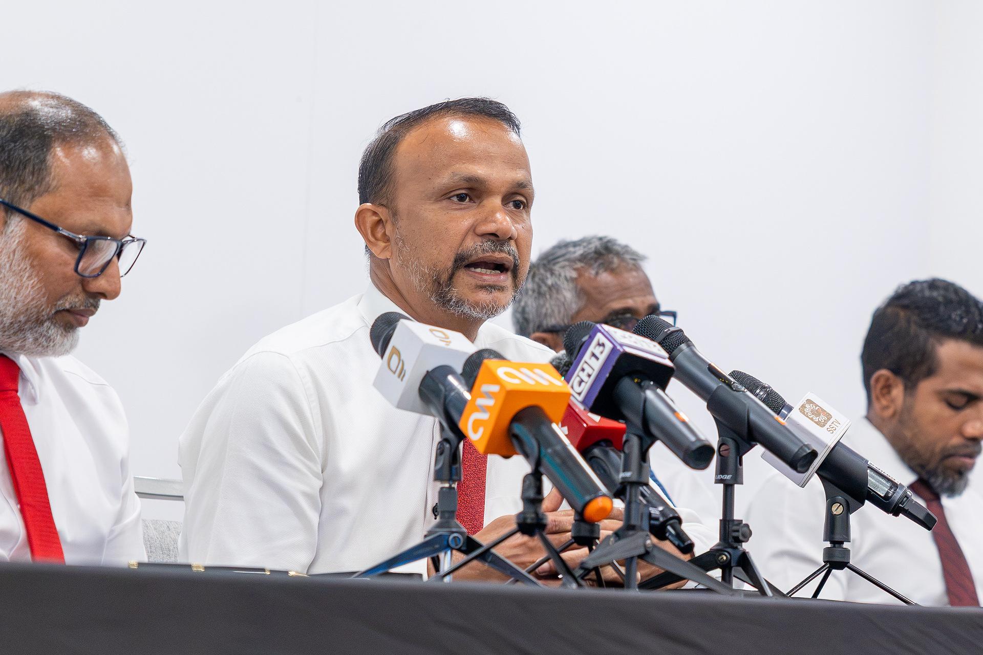 އެންމެފަހުން މުއިއްޒު އެނިކުންނެވީ ޔަހޫދީންގެ ދިފާއުގައި: އަލީ ހުސައިން