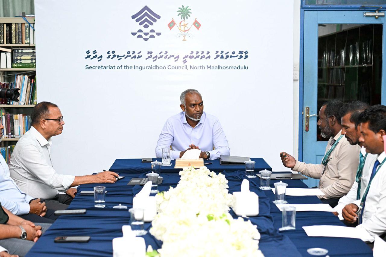 ރ.އިނގުރައިދޫ ކައުންސިލް ޢިމާރާތުގެ ފުރަތަމަ ފަންގިފިލާގެ ޝީޓް އަޅައި ނިންމައިފި