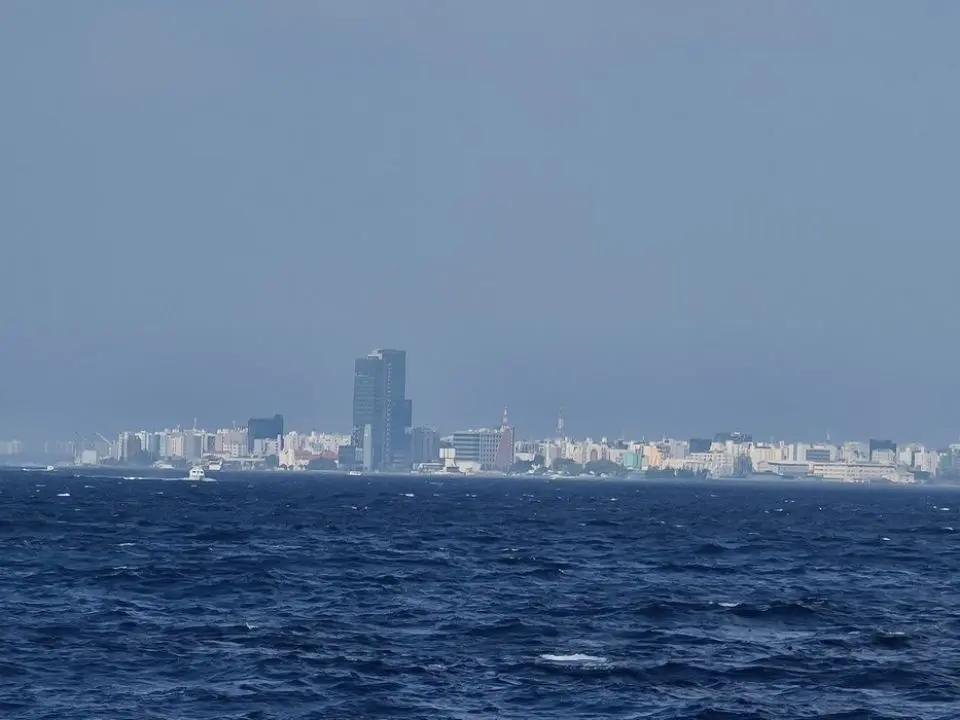 ދުންފުހުގެ އަސަރު ބޮޑުވެ، ރައްކާތެރިވުމަށް އިލްތިމާސް ކޮށްފި