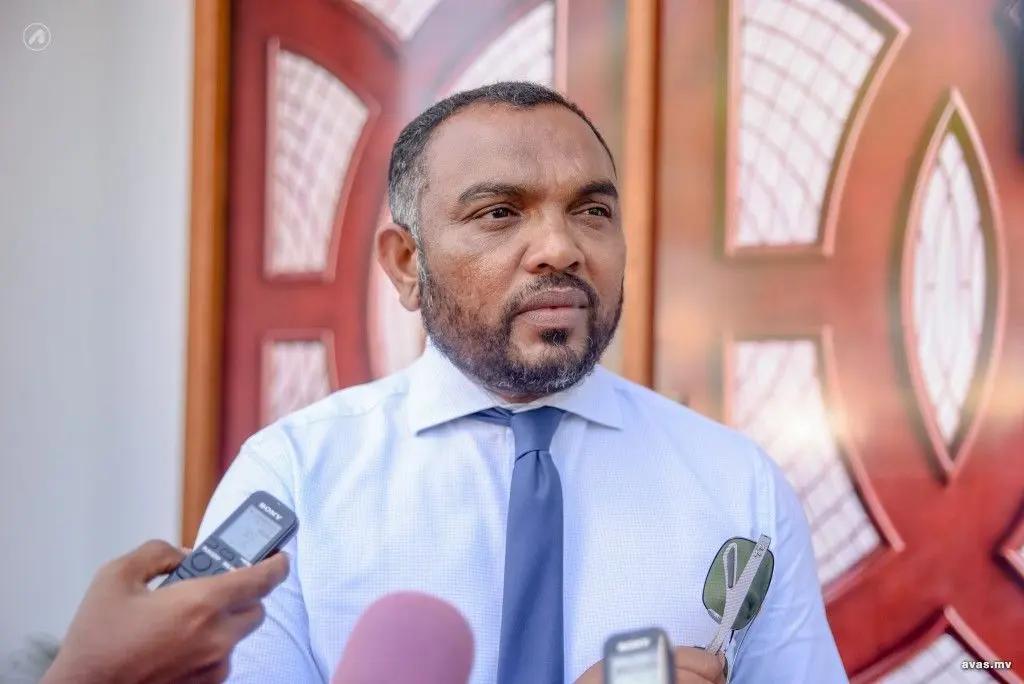 ރައީސް ޖަވާބުދާރީވަނީ ސީދާ ރައްޔިތުންގެ ގާތަށް ވަޑައިގެން: އަލީ އާރިފް