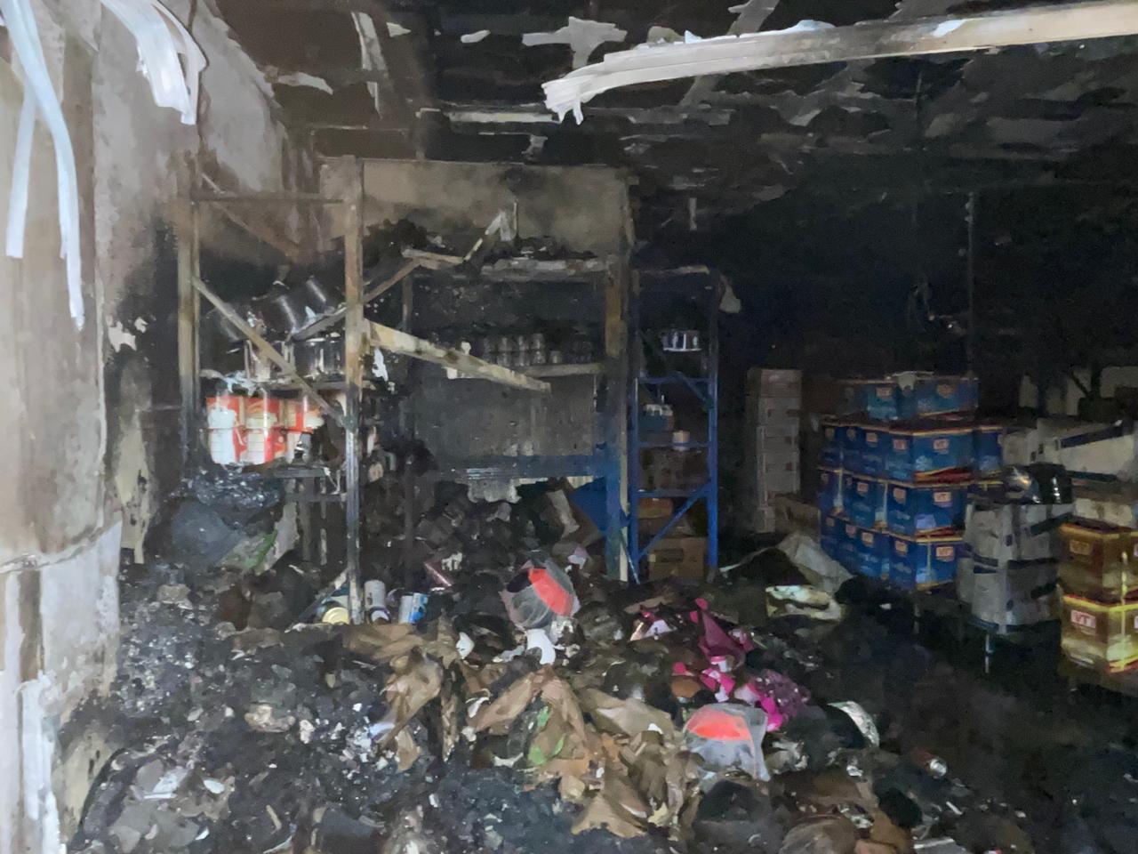 ހުޅުމާލޭގެ ގުދަނެއްގައި އަލިފާނުގެ ހާދިސާއެއް ހިނގާ 21 މީހަކަށް ވަގުތީ ބޯހިޔާވަހިކަން