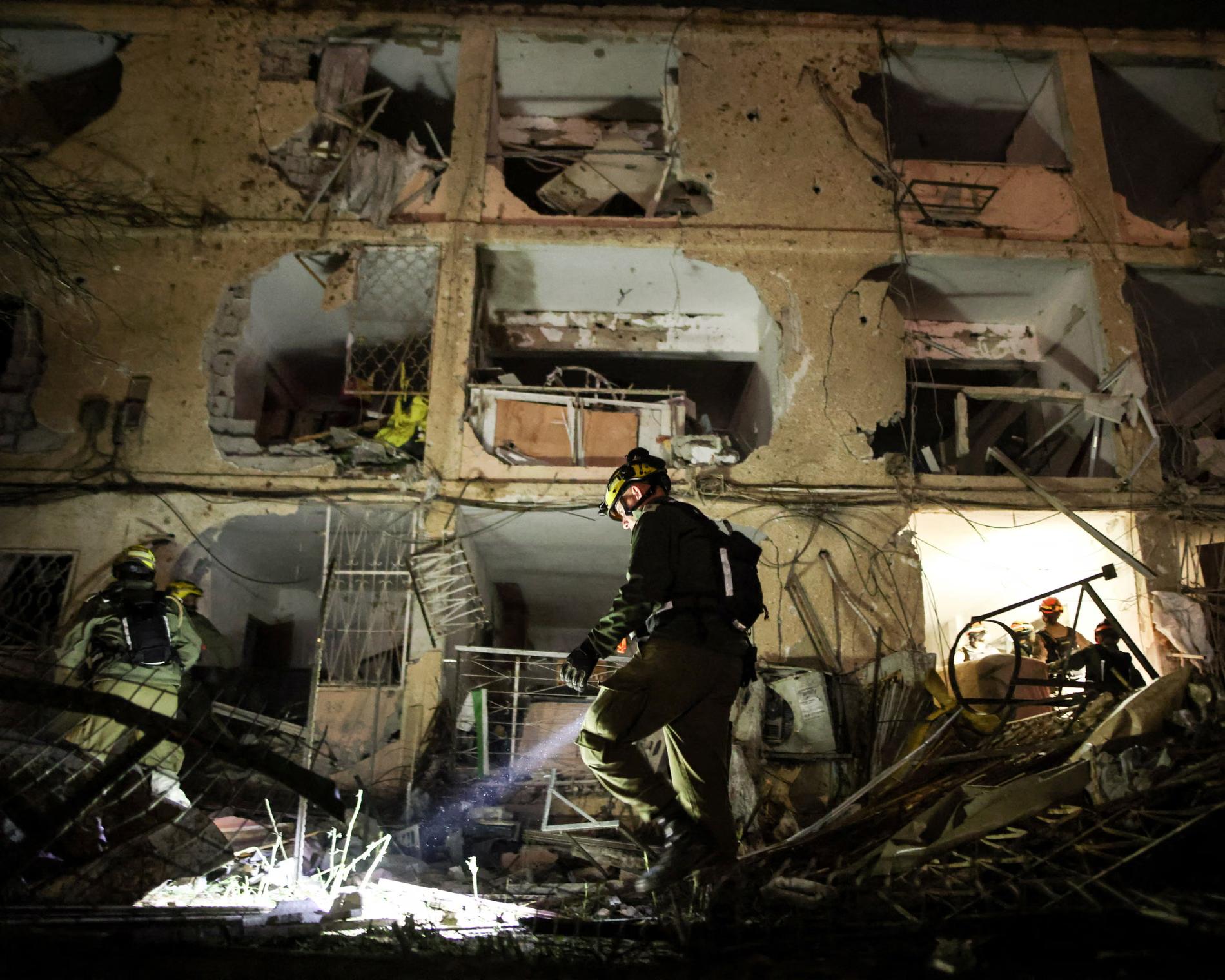 އީރާނުން ޔަހޫދީންނަށް ހަމަލާދީ 100 އަށްވުރެ ގިނަ މީހުން ޒަހަމް ކޮށްލައިފި