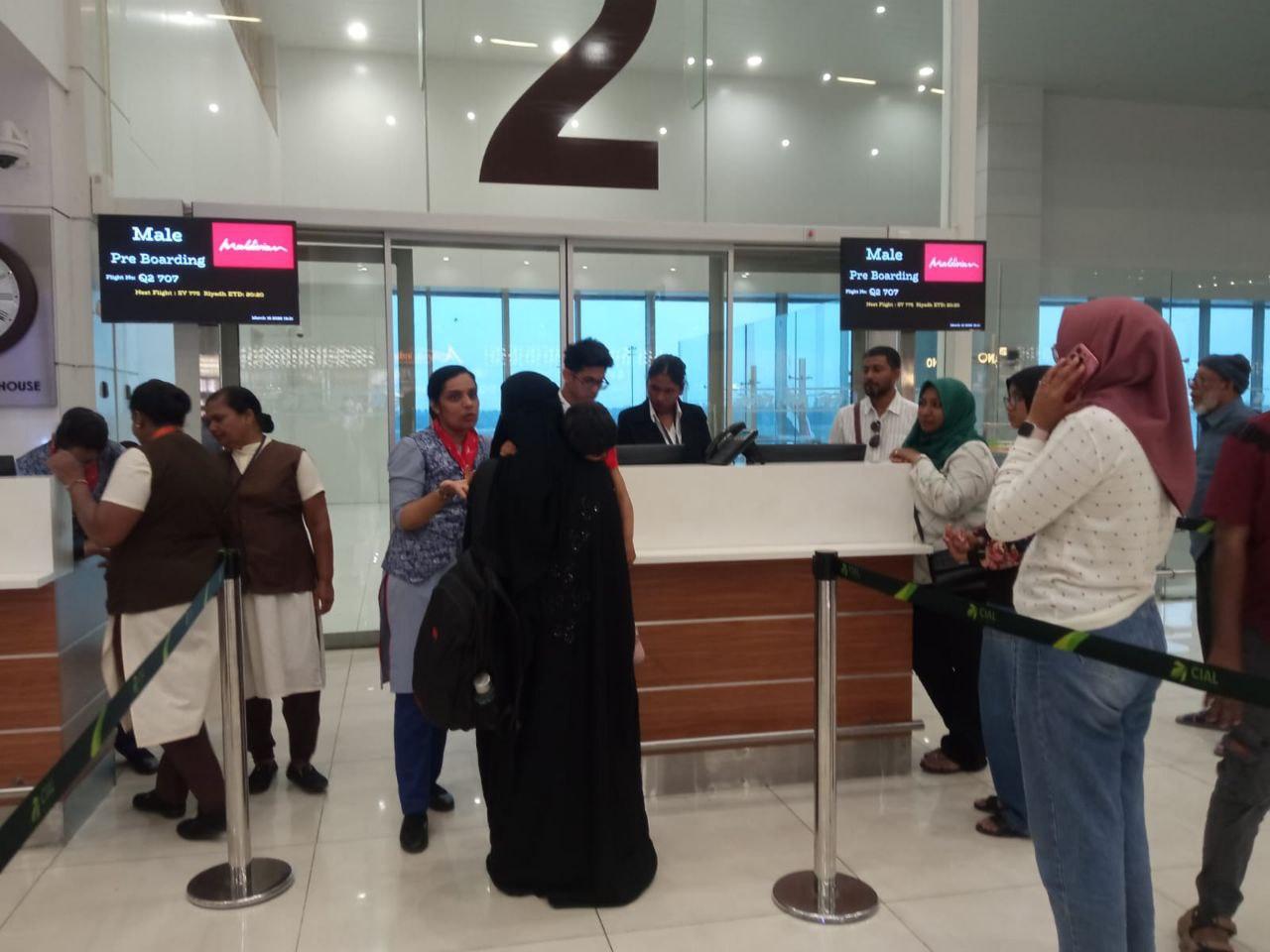 ޓެކްނިކަލް މައްސަލައެއް ދިމާގެން އިންޑިޔާ އިން މިއަދު ހަވީރު ފުރަން އޮތް މޯލްޑިވިއަންގެ ބޯޓެއް ކެންސަލްކޮށްފި