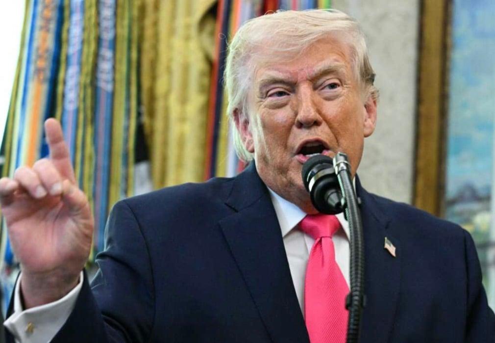 އެމެރިކާގެ ރައީސް ޓްރަމްޕަށް މަލާމާތާޢި ފިއްތުންތައް ކުރިމަތިވަނީ