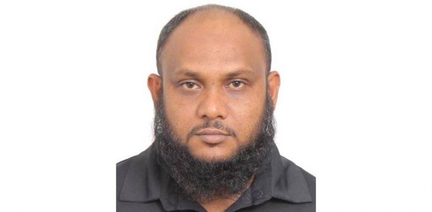 ސީލައިފް އައްމަޓީގެ ޕާސްޕޯޓް ހިފަހައްޓައިފި