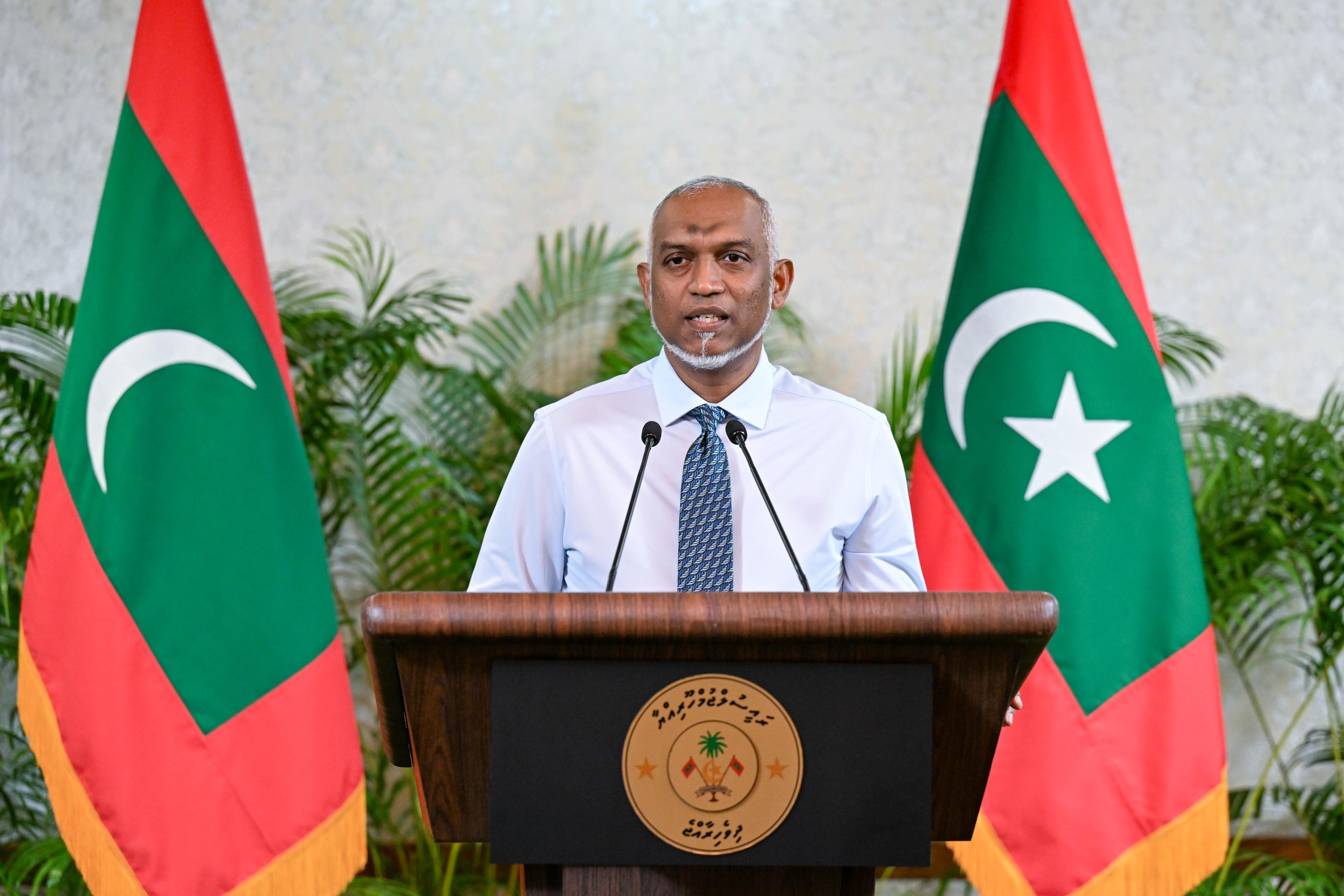 ނުކިޔަވާ ނާގާބިލް މީހުންނަކަށް ވަޒީފާއެއް ނުދޭނަން: ރައީސް