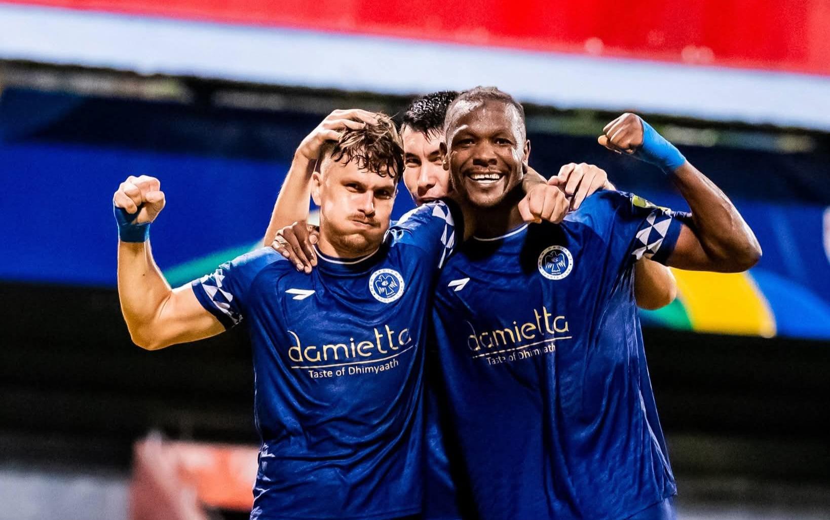 ފަސޭހަކަމާއެކު އޮޑިބަލިކޮށް ނިއުރޭޑިއަންޓް އެފްއޭކަޕް ސެމީފައިނަލުން ޖާގަ ހޯދައިފި