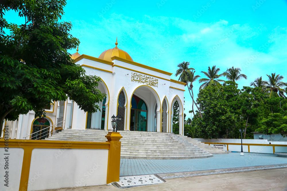 މުދަލަކީ އަހަރެމެން އިމްތިހާން ކުރެއްވުމަށް ޙަވާލުކުރައްވާފައިވާ އަމާނާތެއް: ޚުތުބާ