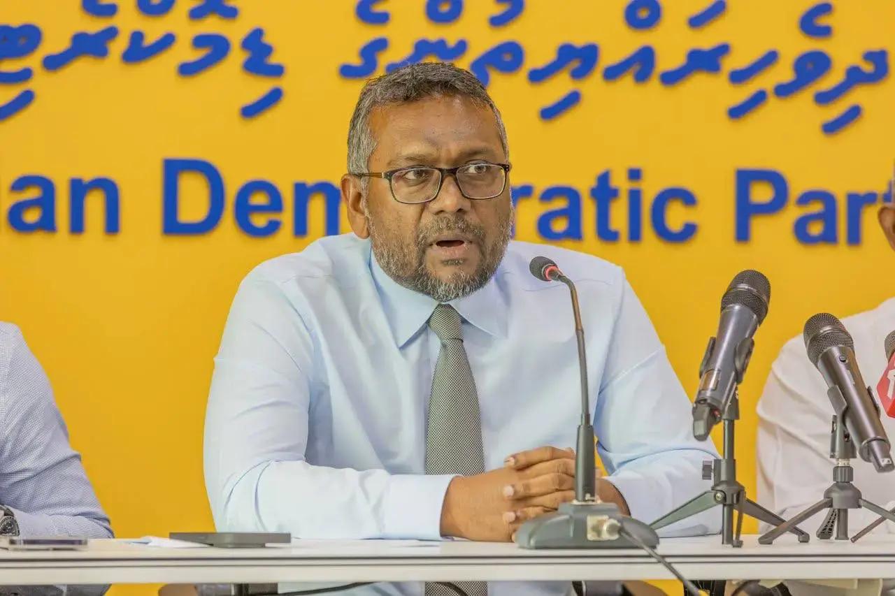 ހިތަށްވީތަދުގެ ބަދަލު ހޯދަން އުޅެގެން އެމްޑީޕީއަށް ލިބޭނެ މޮޅެއް ނެތް: ފައްޔާޒް