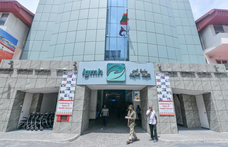 ލ. ގަމުގައި ކަރަންޓު ޖެހި ހާލު ދެރަވި ކުއްޖާ ވެންޓިލޭޓަރުން ނަގައިފި