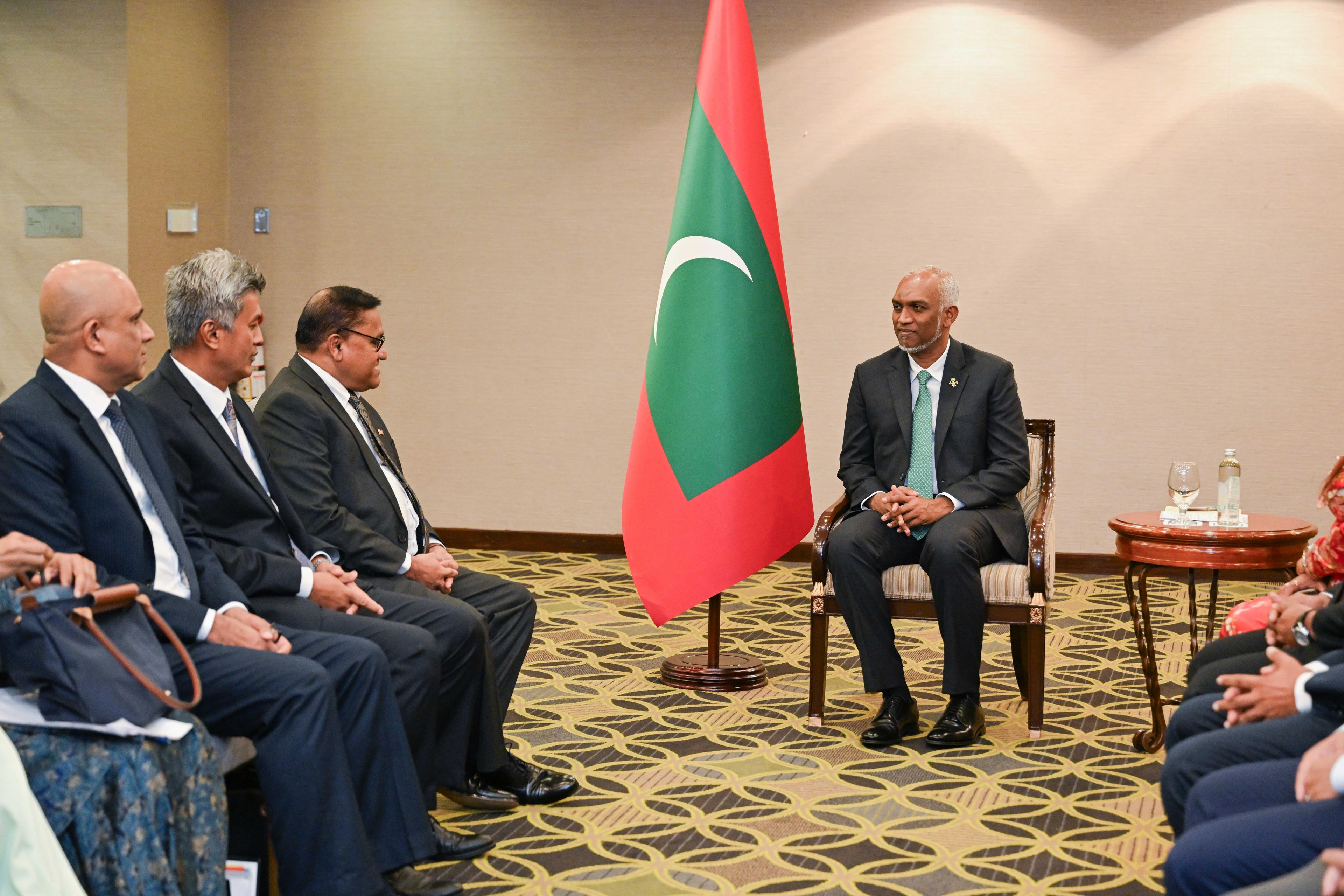 ސްރީލަންކާގެ ފޮރިން މިނިސްޓަރ ރައީސުލްޖުމްހޫރިއްޔާ ޑރ މުއިއްޒުގެ އަރިހަށް ޒިޔާރަތްކުރައްވައިފި