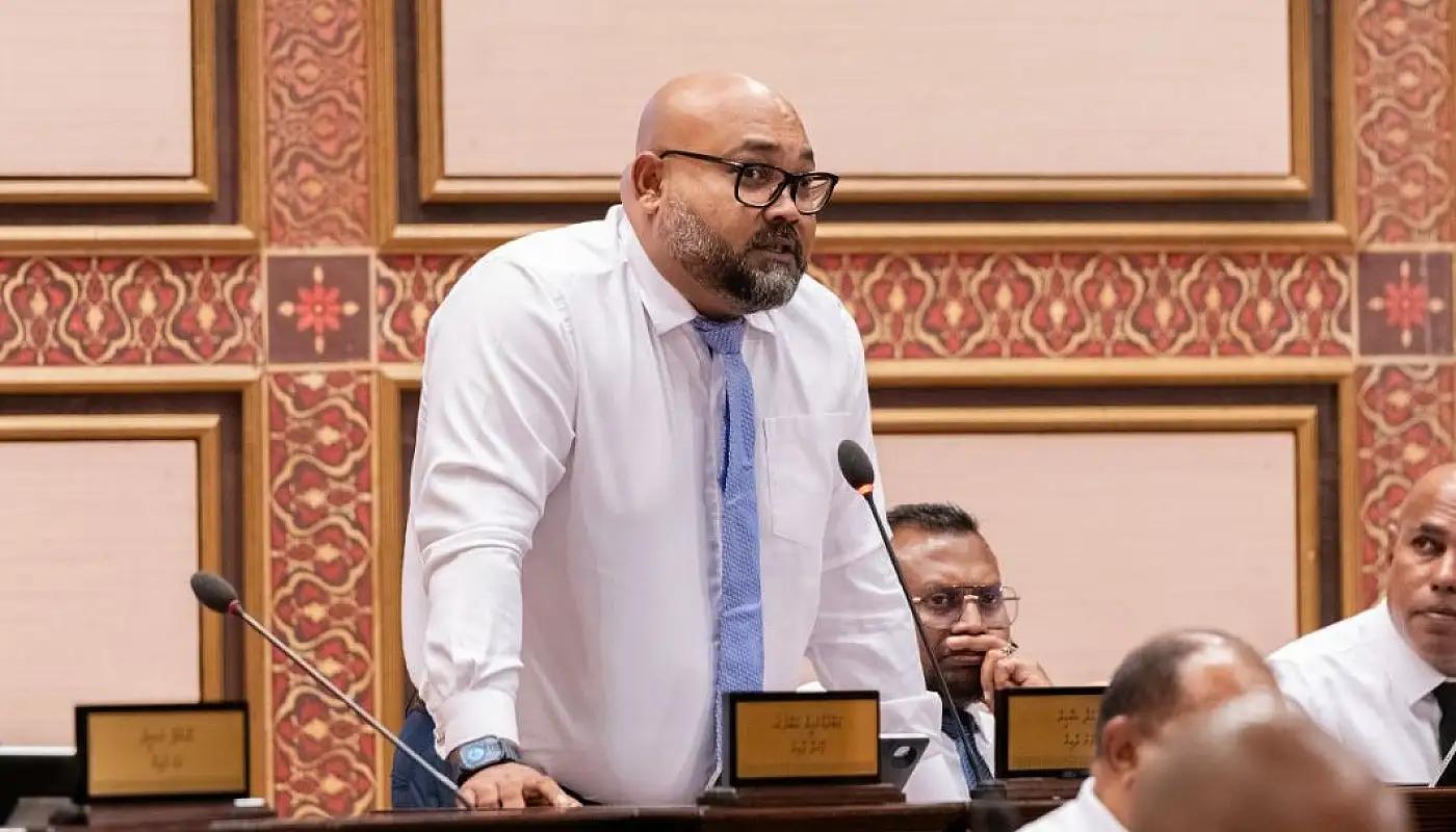 އަމީން ފައިސަލްގެ ބަދަލުގައި އާއްމު ކޮމިޓީއަށް ޝާކިރު