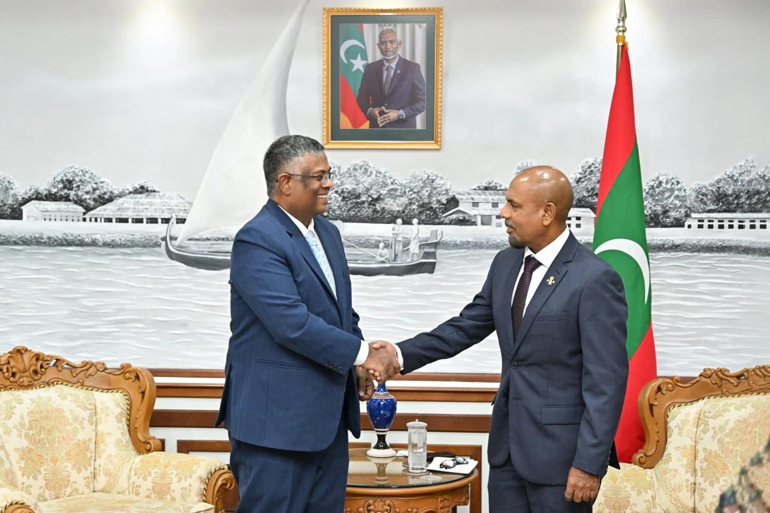 އިންޑިއާގެ ސަފީރު ދިފާޢީ ވަޒީރާ ބައްދަލުކުރައްވައިފި