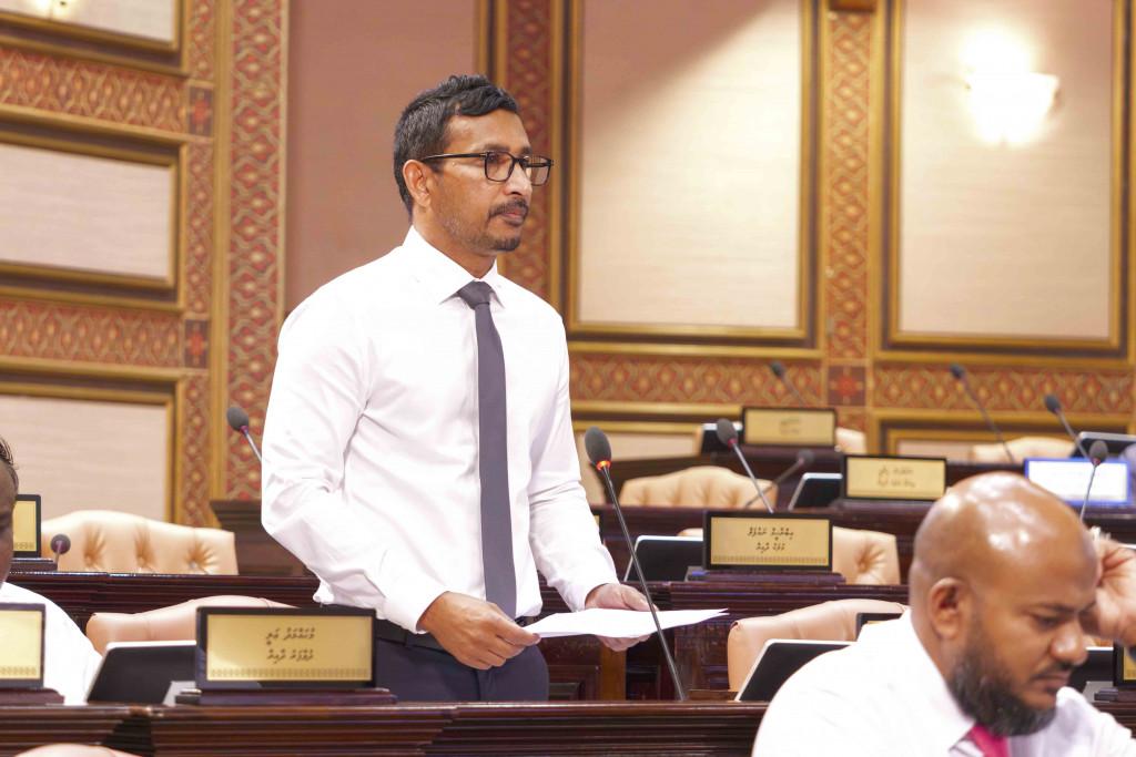 މަޖިލީހުގެ ނައިބު ރައީސް ކަމަށް ކުރިމަތިނުލާނަން: ޕީޖީ ލީޑަރު ފަލާހް