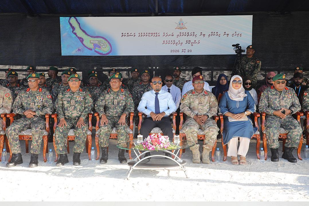 ގިރިފުށީގެ ބިން ހިއްކުމާއި ބަނދަރު އަޕްގްރޭޑްކުރުމުގެ މަސައްކަތް ރަސްމީކޮށް އިފުތިތާހުކޮށްފި