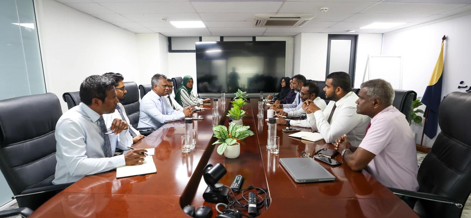 މާލެ ސިޓީ ކައުންސިލުން އޮޑިޓަރ ޖެނެރަލް އާއި ބައްދަލުކޮށްފި