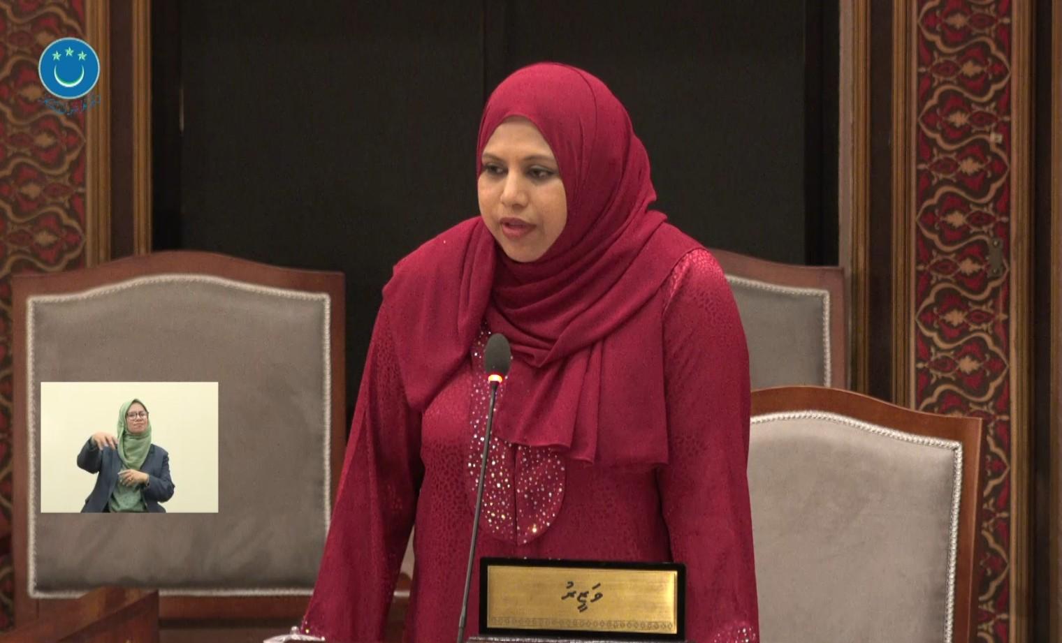 މިއަހަރުގެ ގައުމީ ދުވަސް ފާހަގަކުރަނީ ހއ.އުތީމުގައި: ހީނާ ވަލީދު