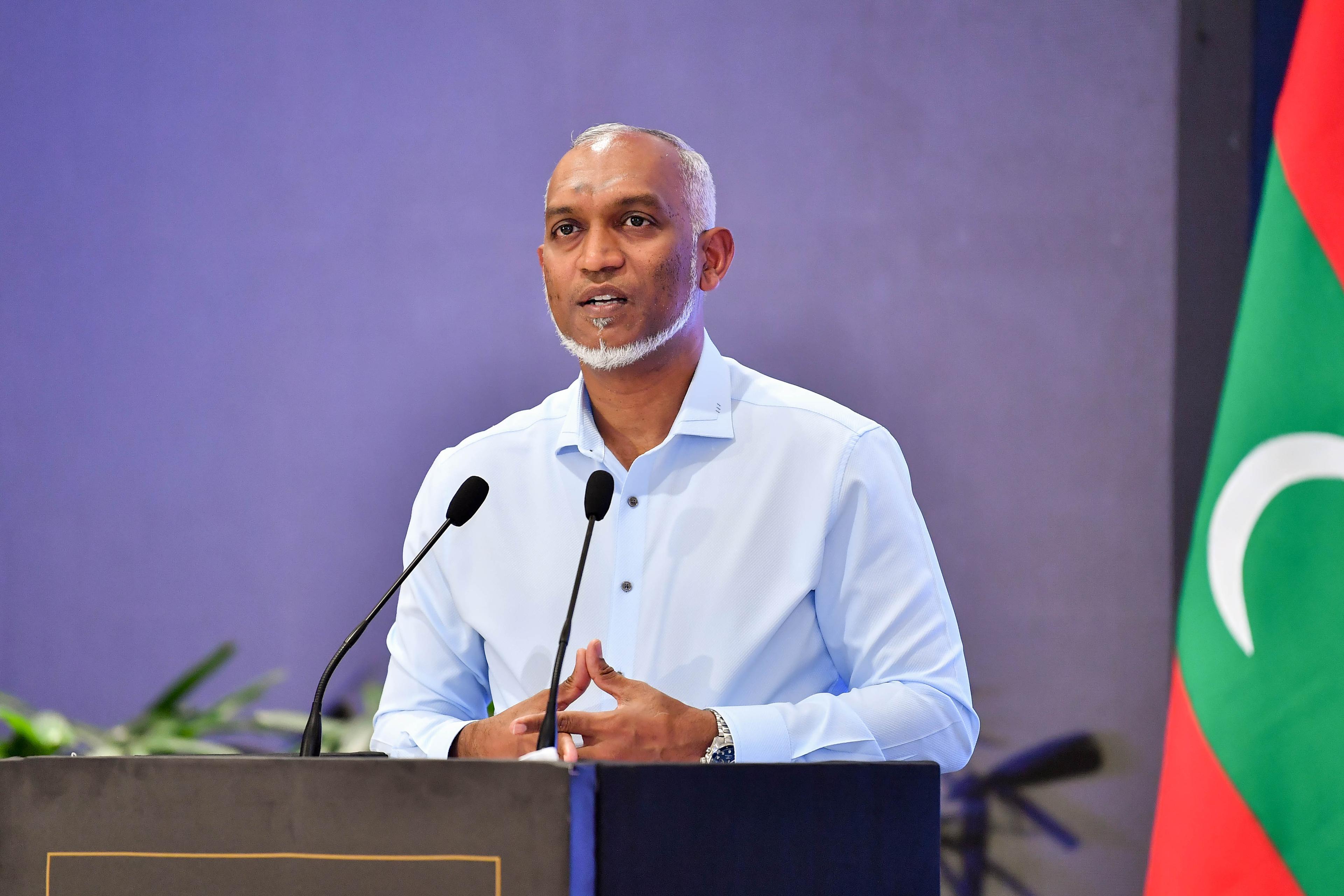 ދުވަސްވީ މީހުން ގިނަ އާބާދީއަކާ ދިމާއަށް މިސްރާބުޖަހާފައިވާއިރު، ޒުވާނުންގެ ޞިއްޙަތަށް ވުނަކުރުން ލާޒިމު: ރައީސް