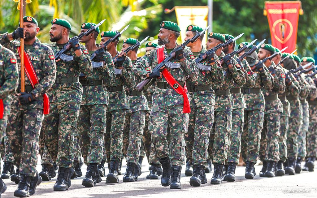 މިނިވަންދުވަހުގެ މުނާސަބަތުގައި ބާއްވާ އަސްކަރީ ހިނގާލުން މާދަމާ ހުޅުމާލޭގައި
