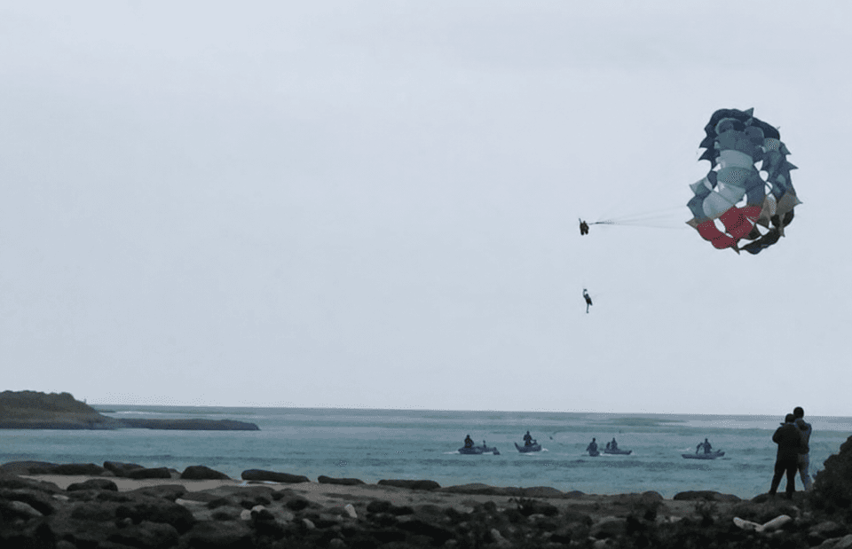 ވައިގަދަވެ މާފުށީގައި ޕެރެސެއިލިންގެ ވައިކުޑަ ފަޅައިގެންގޮސް މީހަކު މޫދަށް ވެއްޓިއްޖެ