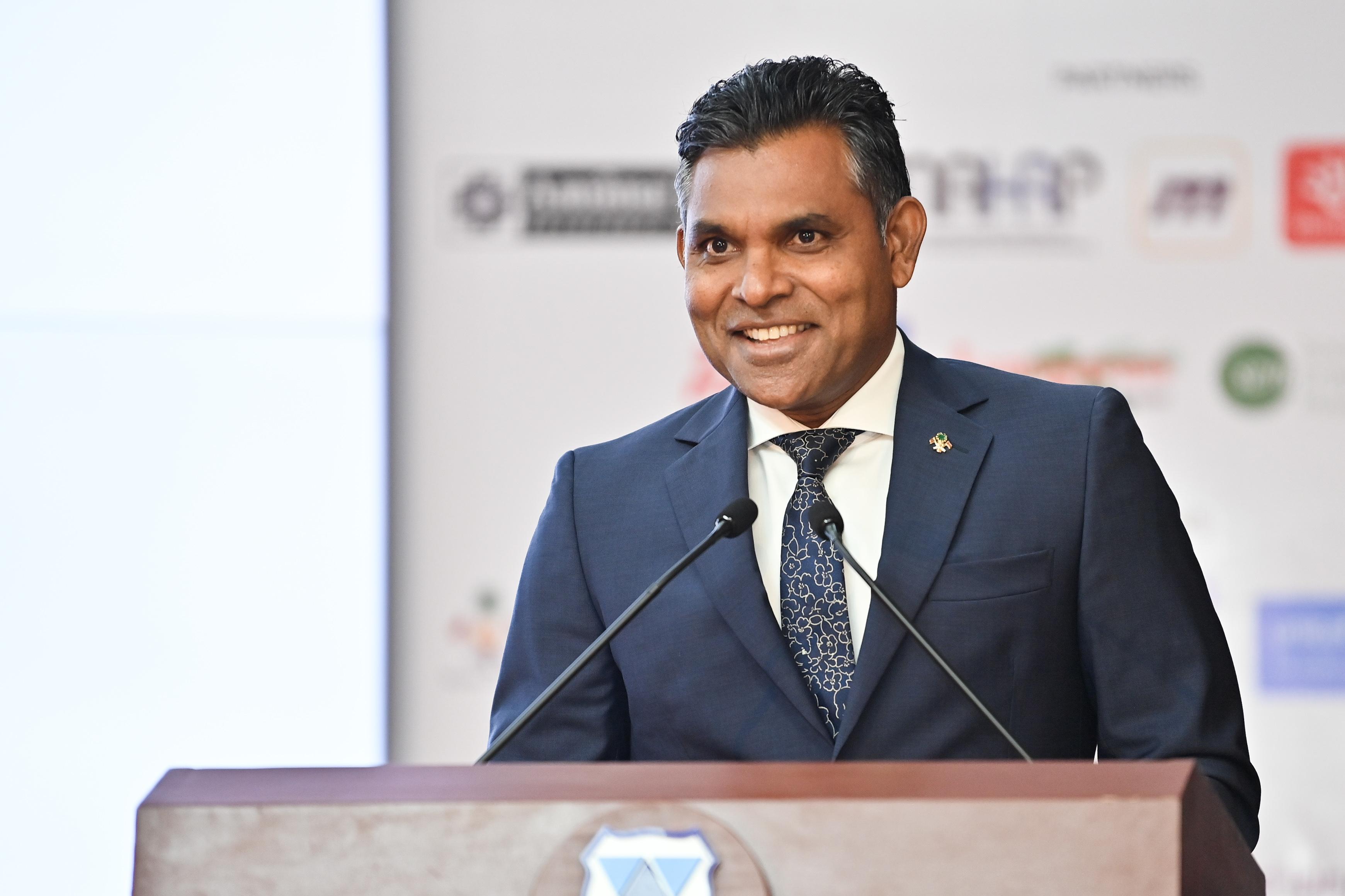 ފެހި ޤާނޫނުއަސާސީގެ ރޫޙާ ޚިލާފަށް ބާރުތައް މަސްހުނިވަމުންދާތީ ކުރީގެ ނައިބު ރައީސް ކަންބޮޑުވުން ފާޅުކުރައްވައިފި