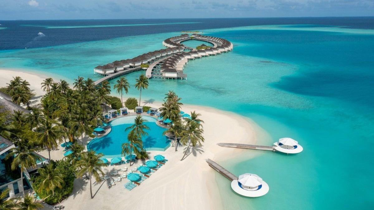 ރިސޯޓުތަކަށް ޒިޔާރަތްކުރާ ފަތުރުވެރިންގެ އަދަދު އިތުރުވަނީ: އިނގިރޭސިވިލާތް ރާއްޖޭގެ މާކެޓުގެ ކުރީގައި!
