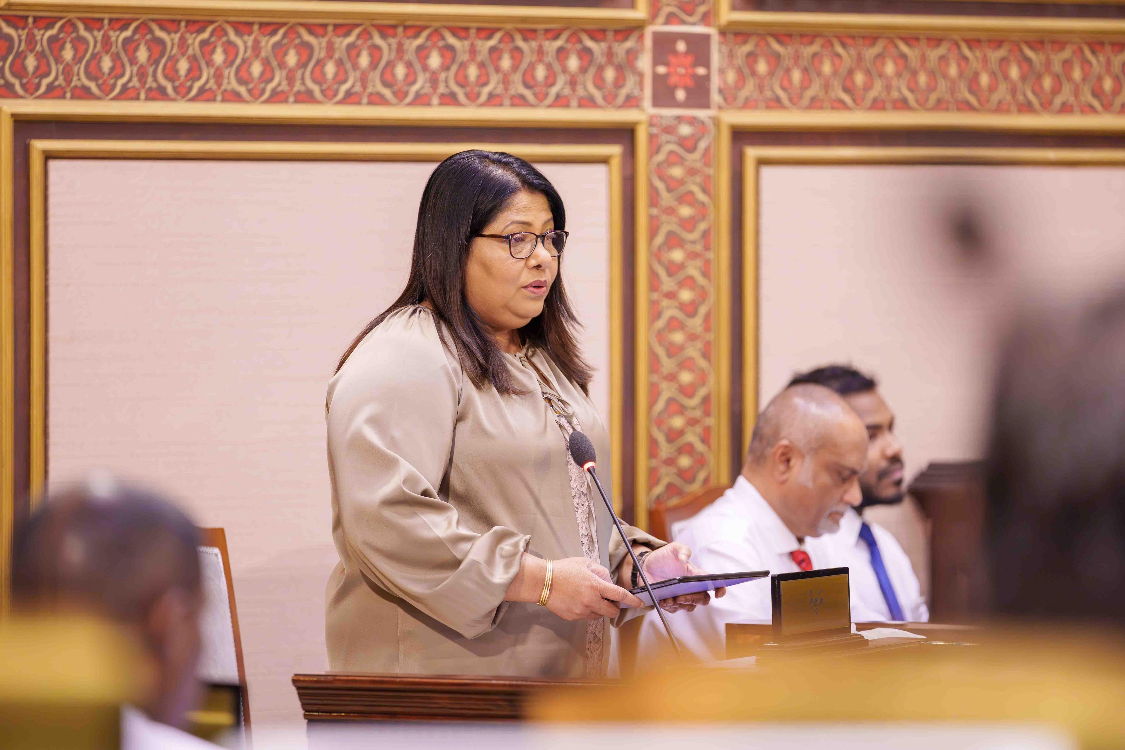 އާސަންދައިން ކުރެވޭ ހޭދަކުޑަކުރަން ގިނަ މަޝްރޫއުތަކެއް ދަނީ ހިންގަމުން: ގީލާ