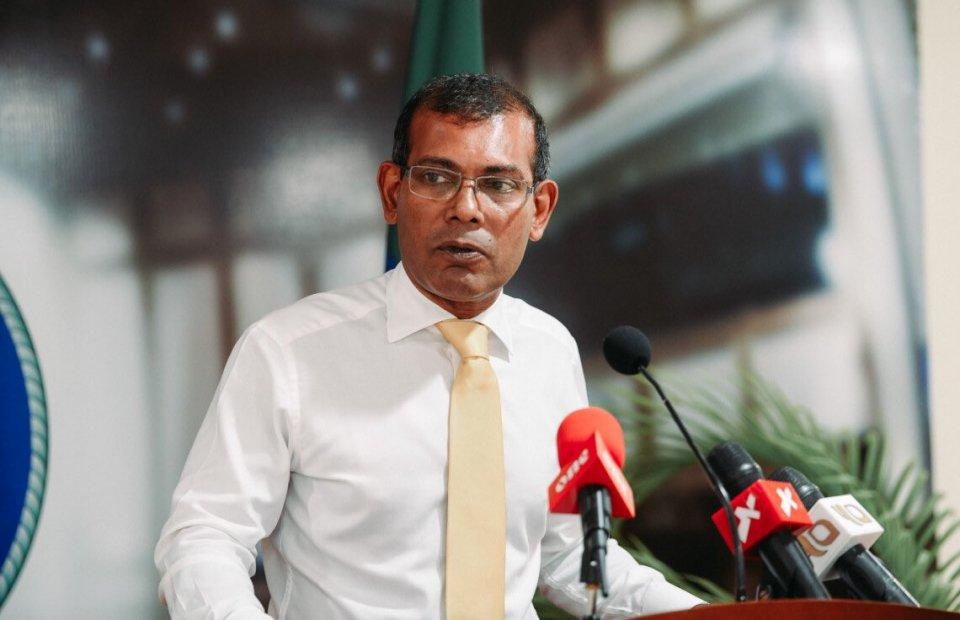 ދެކުނުގެ ހަމަނުޖެހުންތަކާ ގުޅޭގޮތުން ލިޔެވިފައިވާ ފޮތްތަކެއްގެ ވާހަކަ ރައީސް ނަޝީދު ހިއްސާކުރައްވައިފި