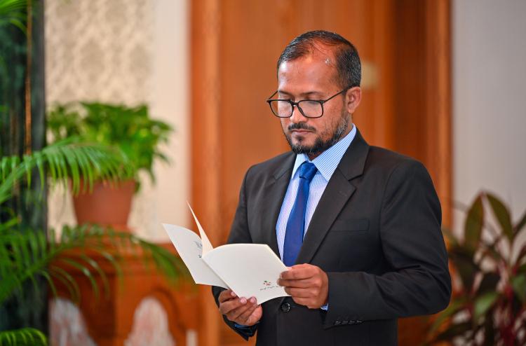 ހައިކޯޓުގެ ފަނޑިޔާރު އިބްރާހިމް މާހިރު ރިޓަޔަރ ކުރައްވައިފި