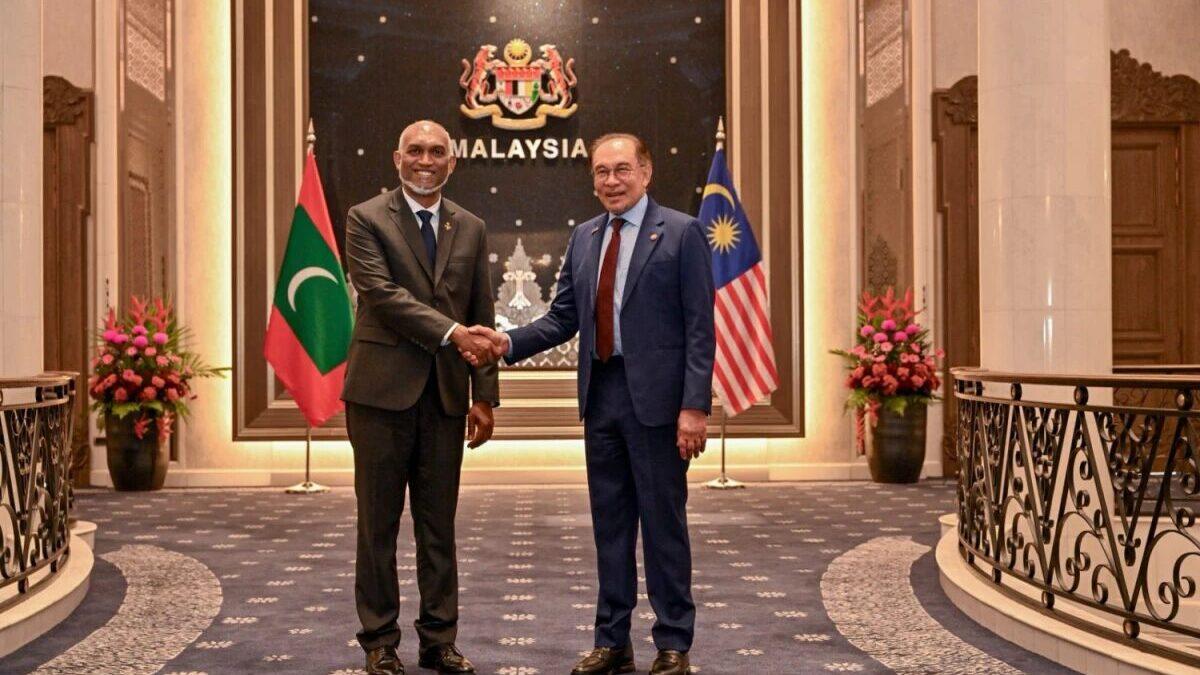 މެލޭޝިއާގެ ބޮޑުވަޒީރު އަންވަރު އިބްރާހީމްގެ ރަސްމީ ދަތުރުފުޅެއް ރާއްޖެއަށް!