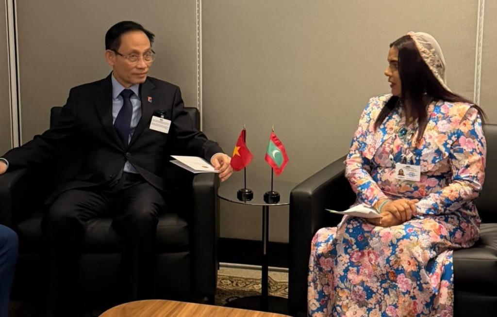 ވިއެޓްނާމް އާއި ރާއްޖެ އާއި ދެމެދު ރަސްމީ މަޝްވަރާތައް ކުރިއަށްގެންދަން ނިންމައިފި